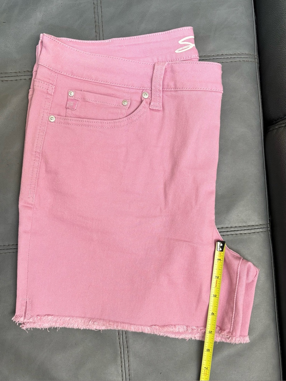 Seven 7 Women Weekend Shorts 14 Raw Hem Pink Like New